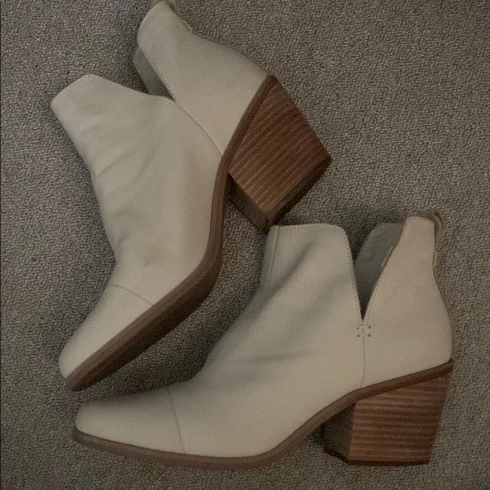 Tom’s Everly Boot 9.5 - Picture 2 of 5